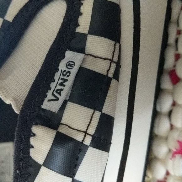 Vans Slippers - Picture 5 of 9